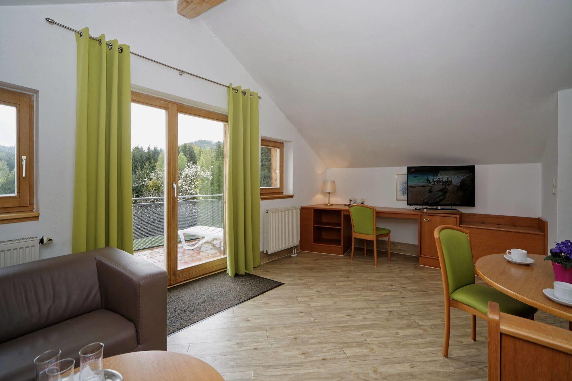 Village Hotel Bayerischer Wald Neukirchen  Exterior photo